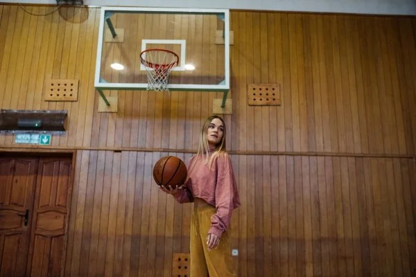 female basketball player